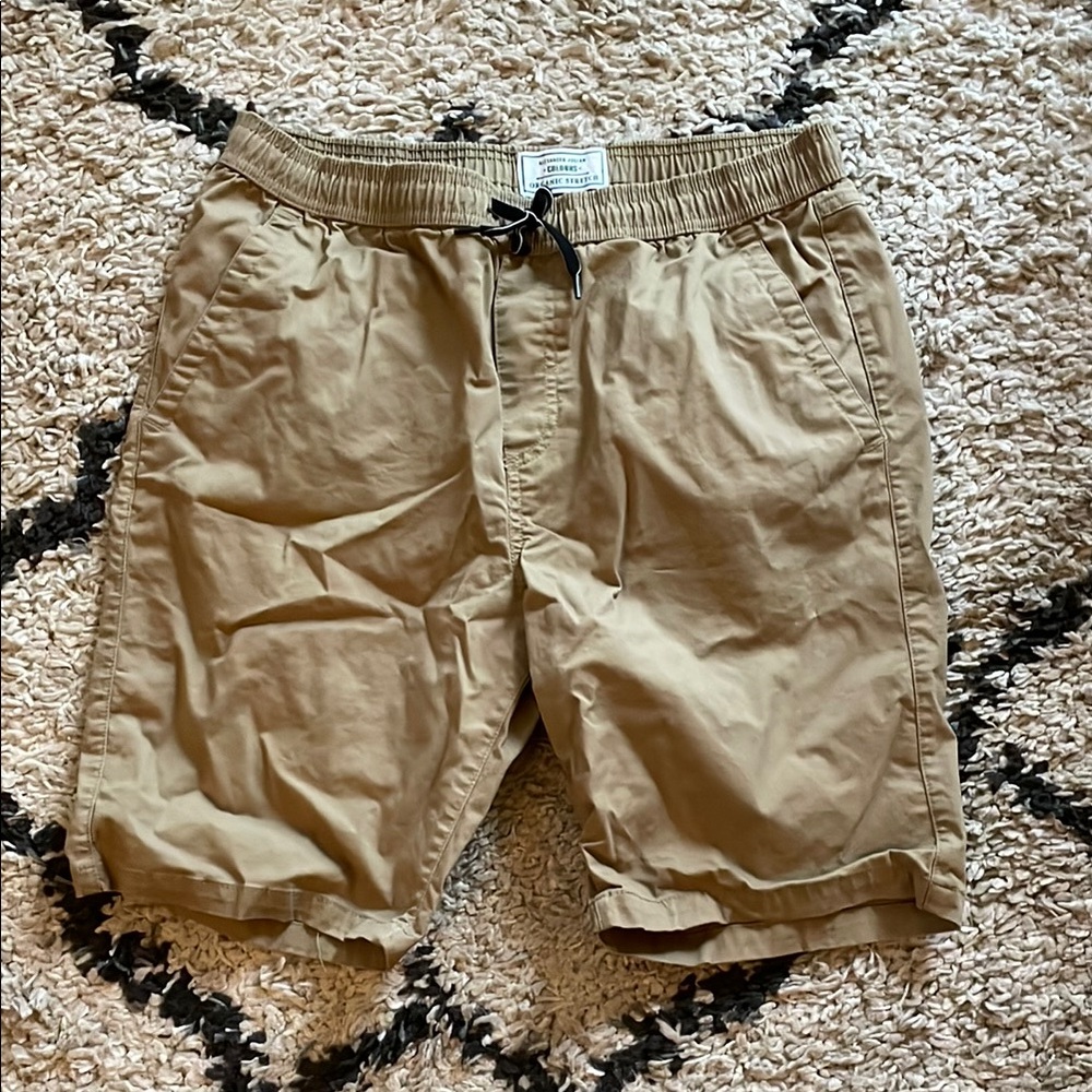 Men's Tan Shorts. Alexander Julian.